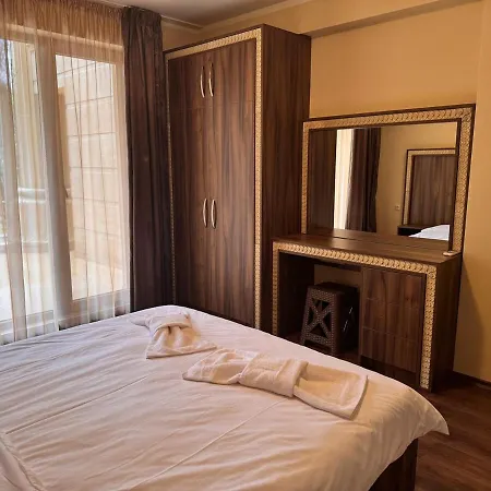 Argisht - 2 Bedroom 公寓 瓦爾納