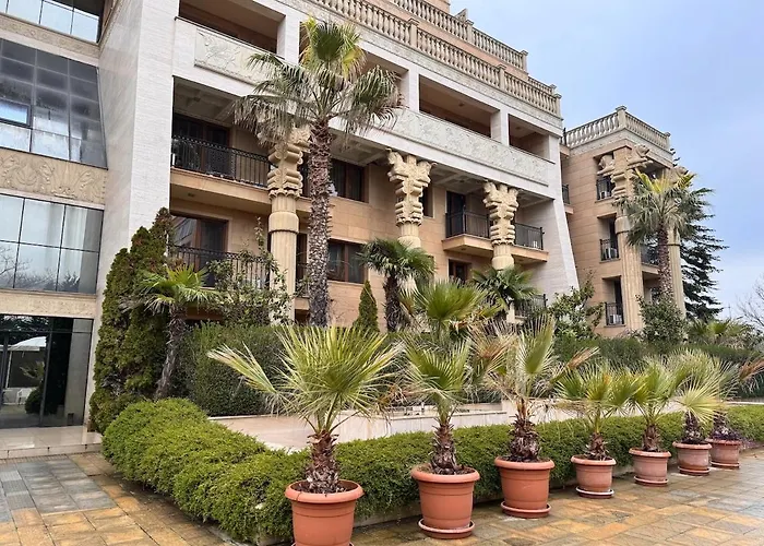 Argisht - 2 Bedroom Apartment *